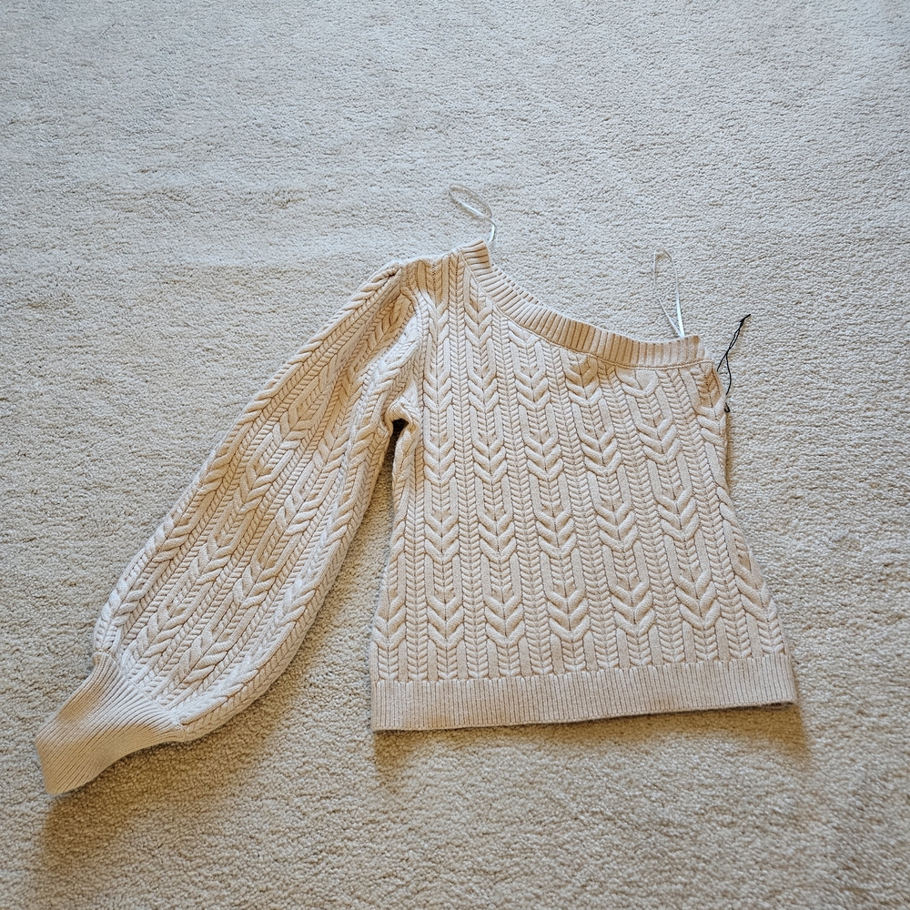 One-Shoulder Cable Knit Sweater - Cream